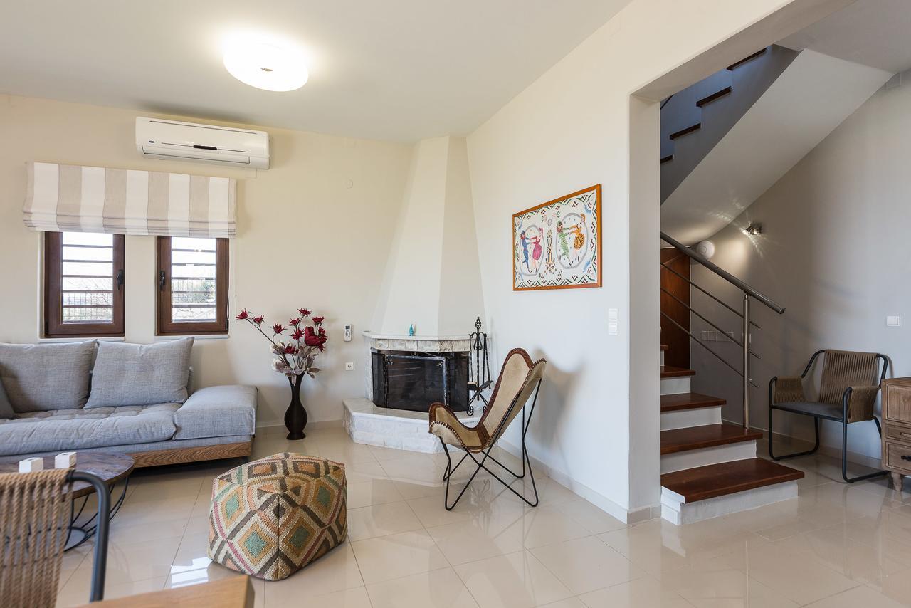 Thea Villas Kournas Exterior photo