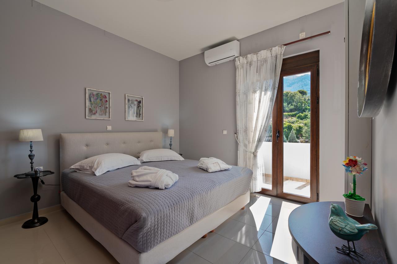 Thea Villas Kournas Exterior photo