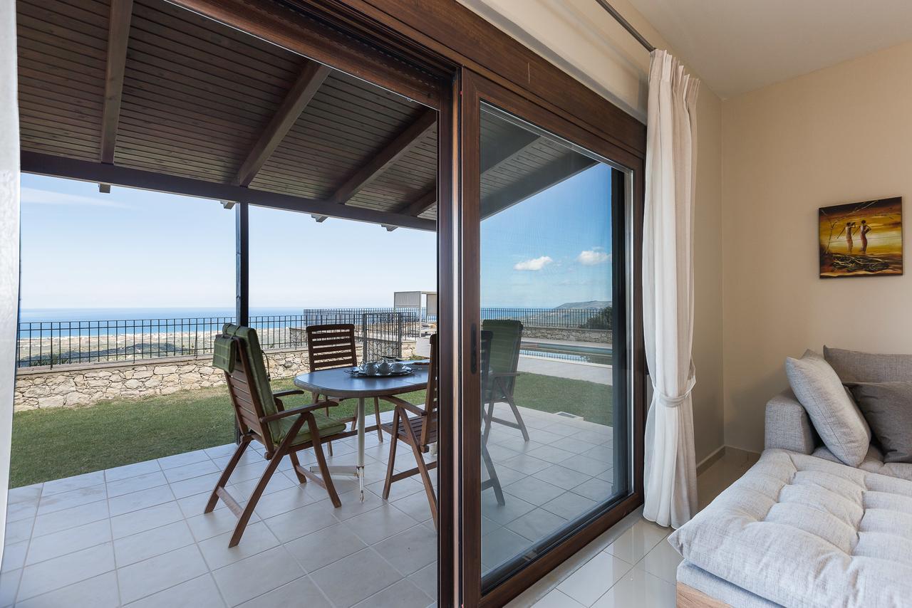 Thea Villas Kournas Exterior photo