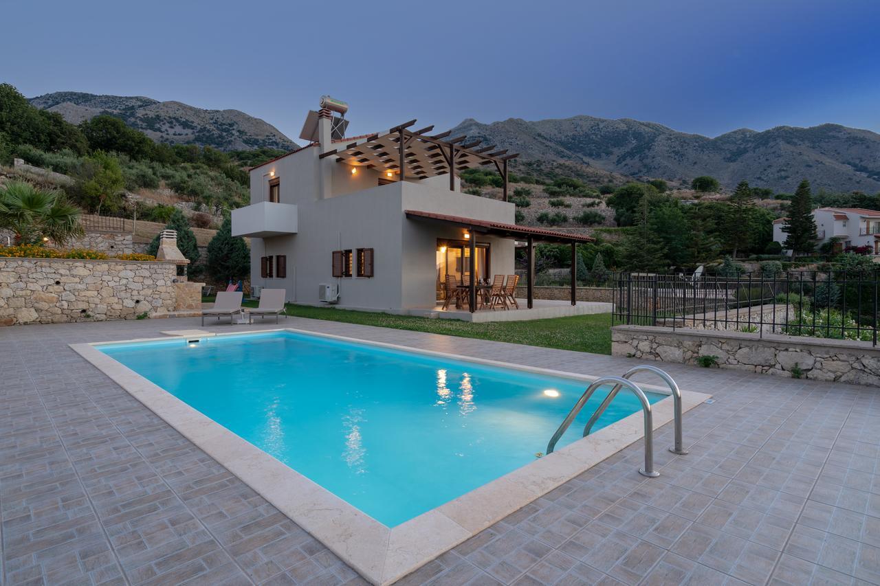 Thea Villas Kournas Exterior photo